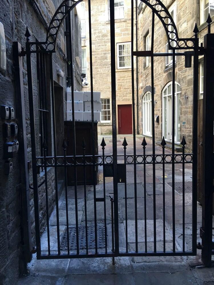 Stay Edinburgh City Apartments - Royal Mile エクステリア 写真
